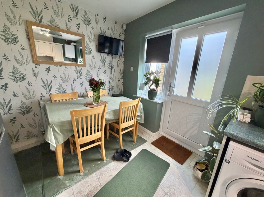 Images for Oakworth, Keighley, West Yorkshire EAID:3030449609 BID:4216801
