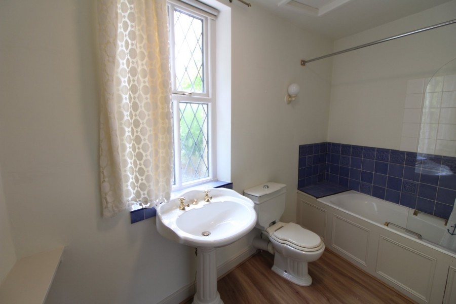 Images for East Morton, Keighley, West Yorkshire EAID:3030449609 BID:4216801