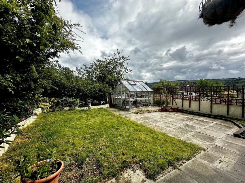 Images for Riddlesden, Keighley, West Yorkshire EAID:3030449609 BID:4216801