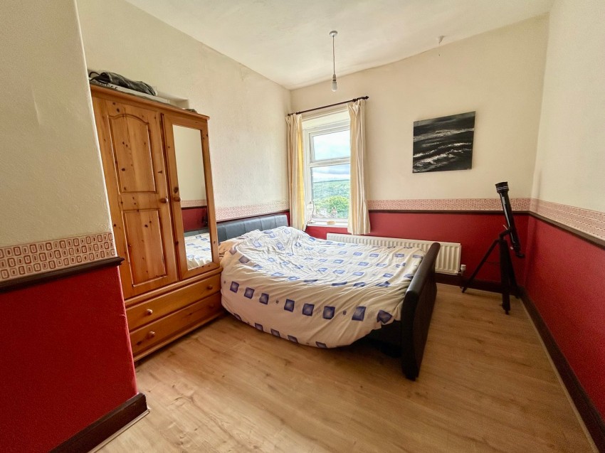 Images for Riddlesden, Keighley, West Yorkshire EAID:3030449609 BID:4216801