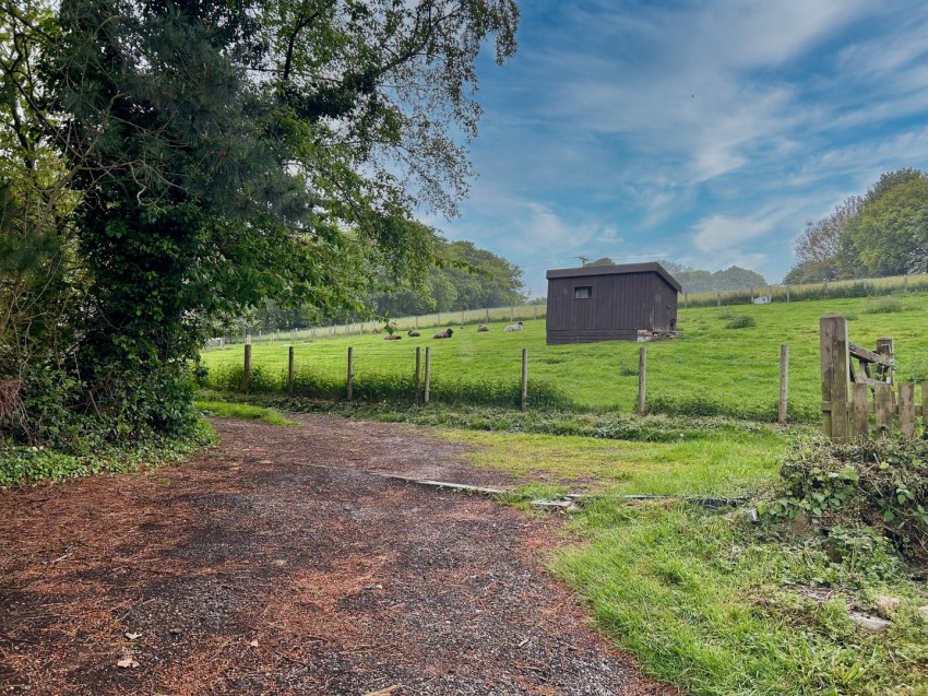 Images for Riddlesden, Keighley, West Yorkshire EAID:3030449609 BID:4216801