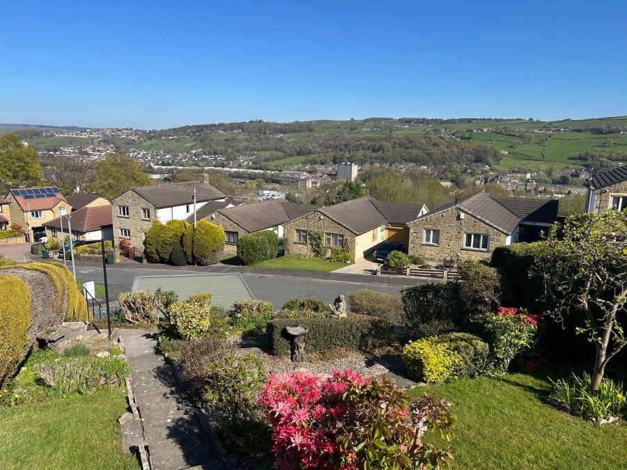 Images for Oakworth, Keighley, West Yorkshire EAID:3030449609 BID:4216801