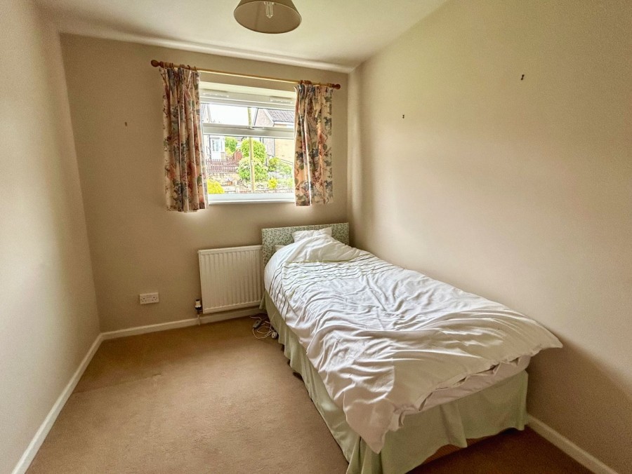Images for Oakworth, Keighley, West Yorkshire EAID:3030449609 BID:4216801