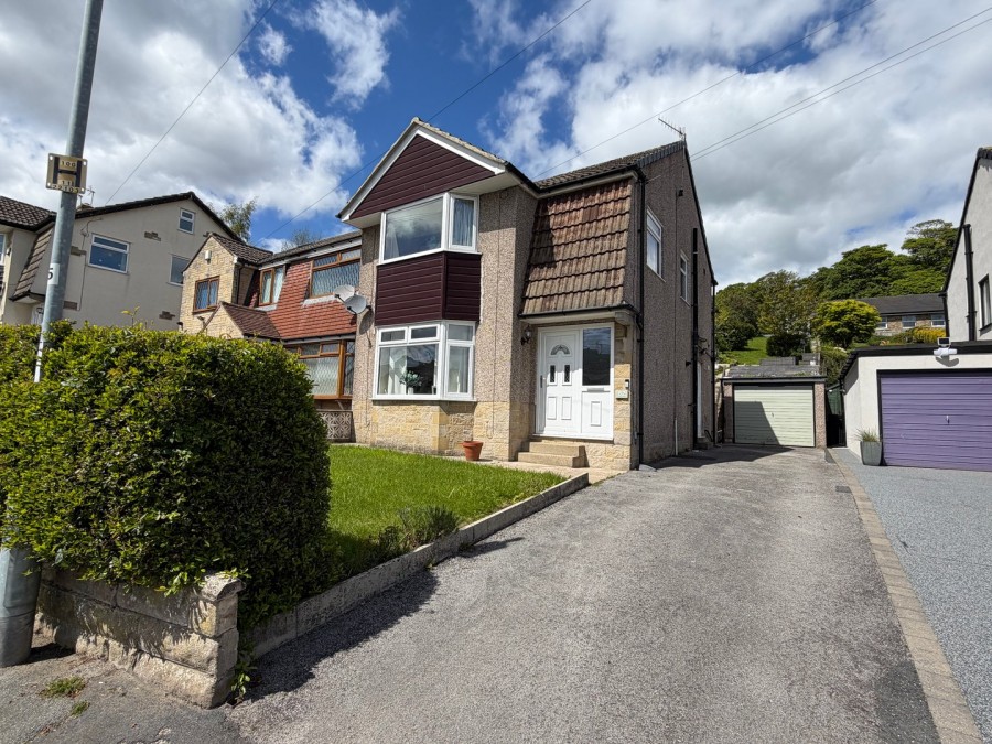 Images for Oakworth, Keighley, West Yorkshire EAID:3030449609 BID:4216801