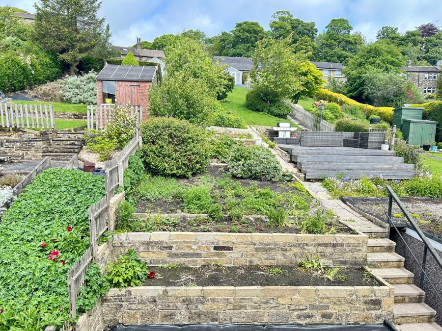 Images for Oakworth, Keighley, West Yorkshire EAID:3030449609 BID:4216801