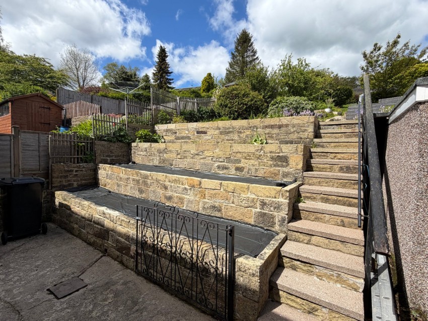 Images for Oakworth, Keighley, West Yorkshire EAID:3030449609 BID:4216801
