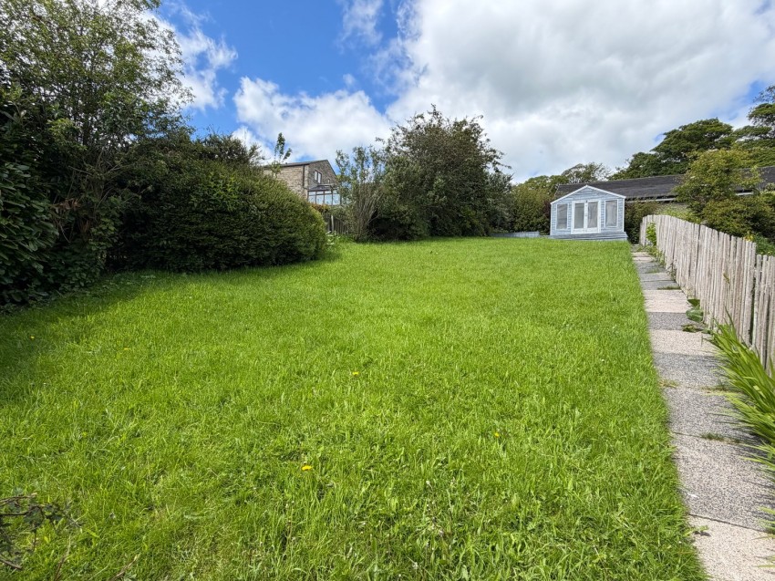 Images for Oakworth, Keighley, West Yorkshire EAID:3030449609 BID:4216801