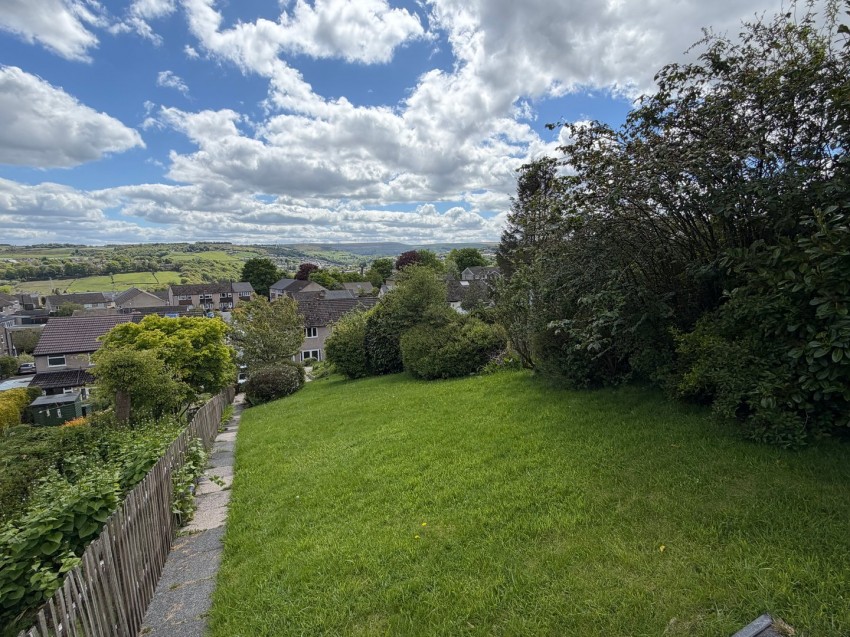 Images for Oakworth, Keighley, West Yorkshire EAID:3030449609 BID:4216801