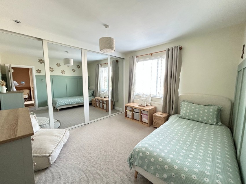 Images for Cross Roads, Keighley, West Yorkshire EAID:3030449609 BID:4216801
