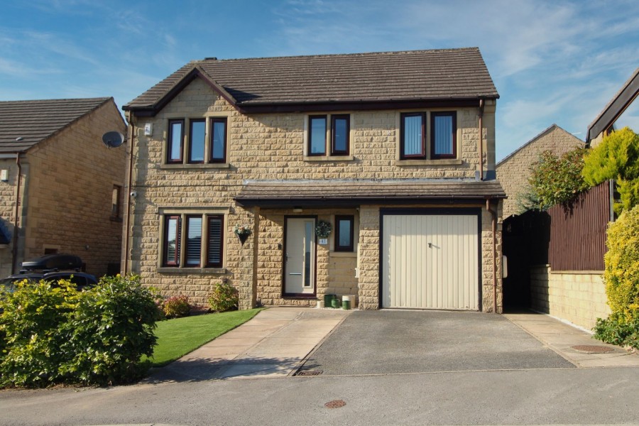 Images for Oakworth, Keighley, West Yorkshire EAID:3030449609 BID:4216801