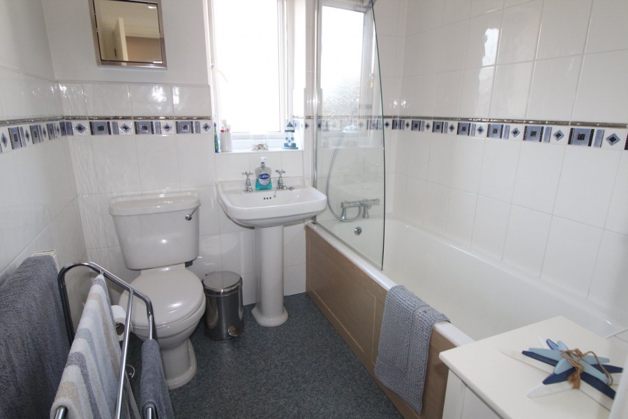 Images for Oakworth, Keighley, West Yorkshire EAID:3030449609 BID:4216801