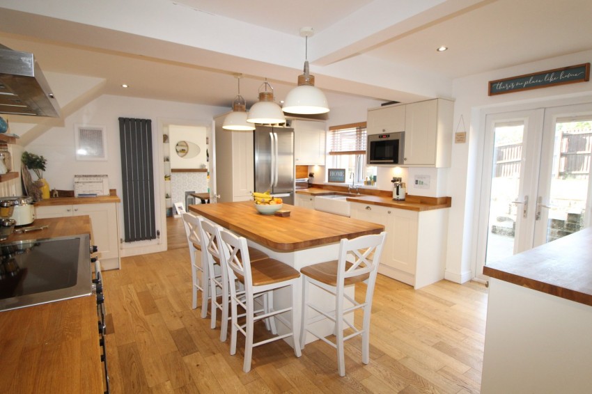 Images for Oakworth, Keighley, West Yorkshire EAID:3030449609 BID:4216801
