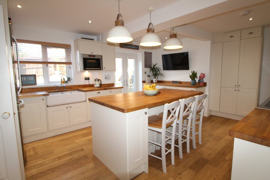 Images for Oakworth, Keighley, West Yorkshire EAID:3030449609 BID:4216801