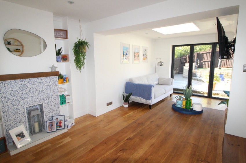 Images for Oakworth, Keighley, West Yorkshire EAID:3030449609 BID:4216801