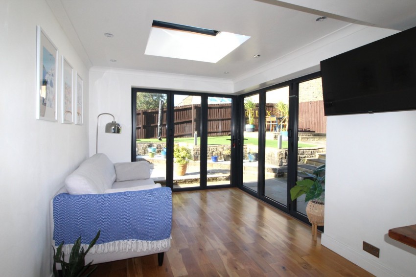 Images for Oakworth, Keighley, West Yorkshire EAID:3030449609 BID:4216801