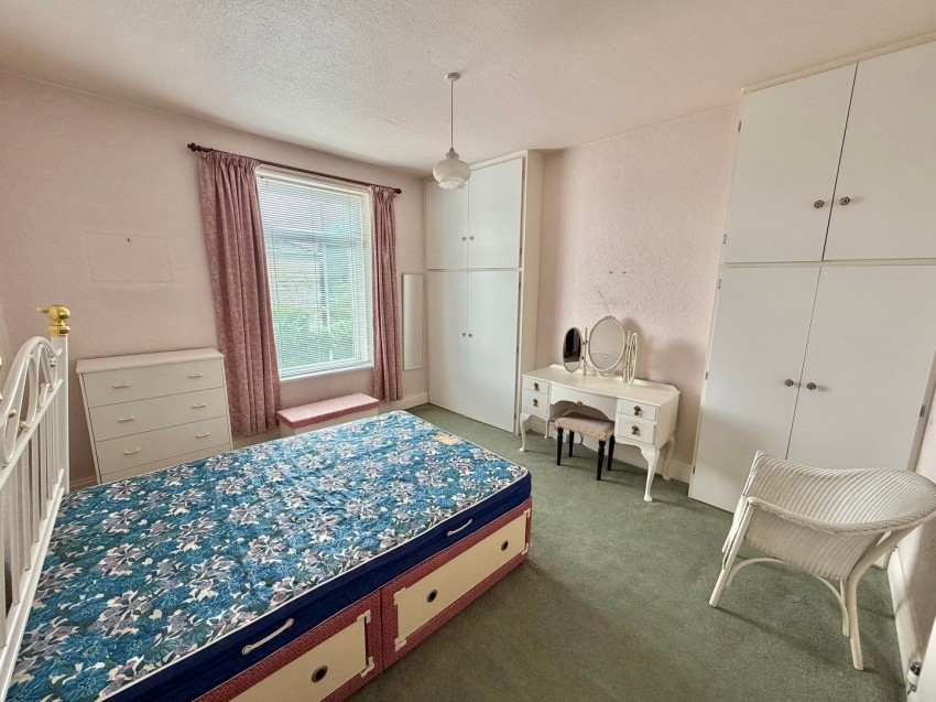 Images for Silsden, Keighley, West Yorkshire EAID:3030449609 BID:4216801