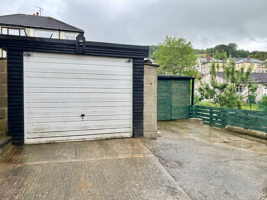 Images for Park Close, Keighley, West Yorkshire EAID:3030449609 BID:4216801