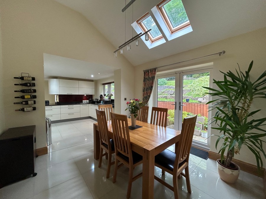 Images for Oakworth, Keighley, West Yorkshire EAID:3030449609 BID:4216801