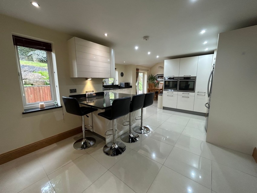 Images for Oakworth, Keighley, West Yorkshire EAID:3030449609 BID:4216801