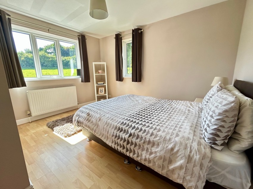 Images for Oakworth, Keighley, West Yorkshire EAID:3030449609 BID:4216801