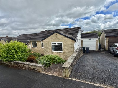 Oakworth, Keighley, West Yorkshire - EAID:3030449609, BID:4216801