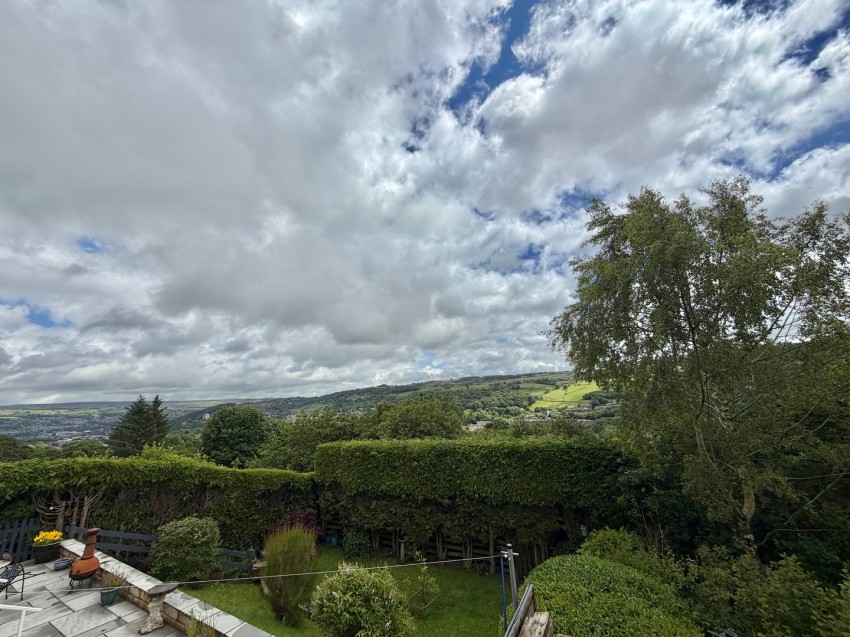Images for Oakworth, Keighley, West Yorkshire EAID:3030449609 BID:4216801