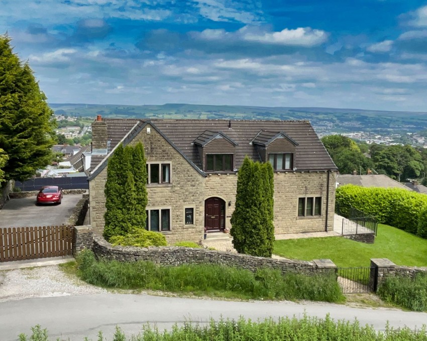 Images for Oakworth, Keighley, West Yorkshire EAID:3030449609 BID:4216801