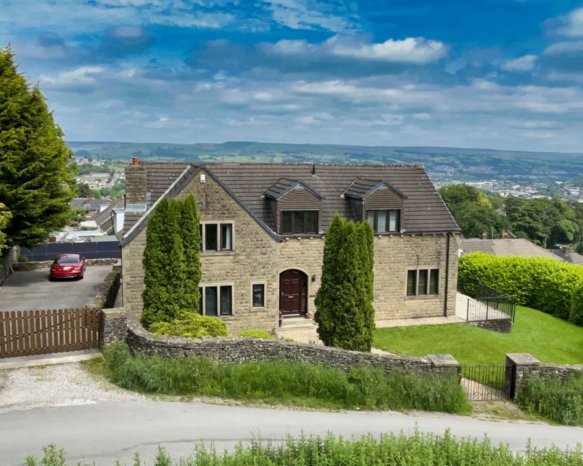 Images for Oakworth, Keighley, West Yorkshire EAID:3030449609 BID:4216801