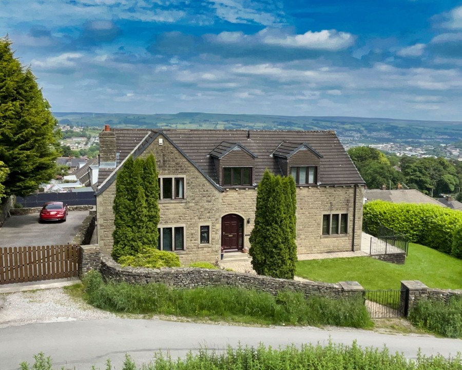 Images for Oakworth, Keighley, West Yorkshire EAID:3030449609 BID:4216801