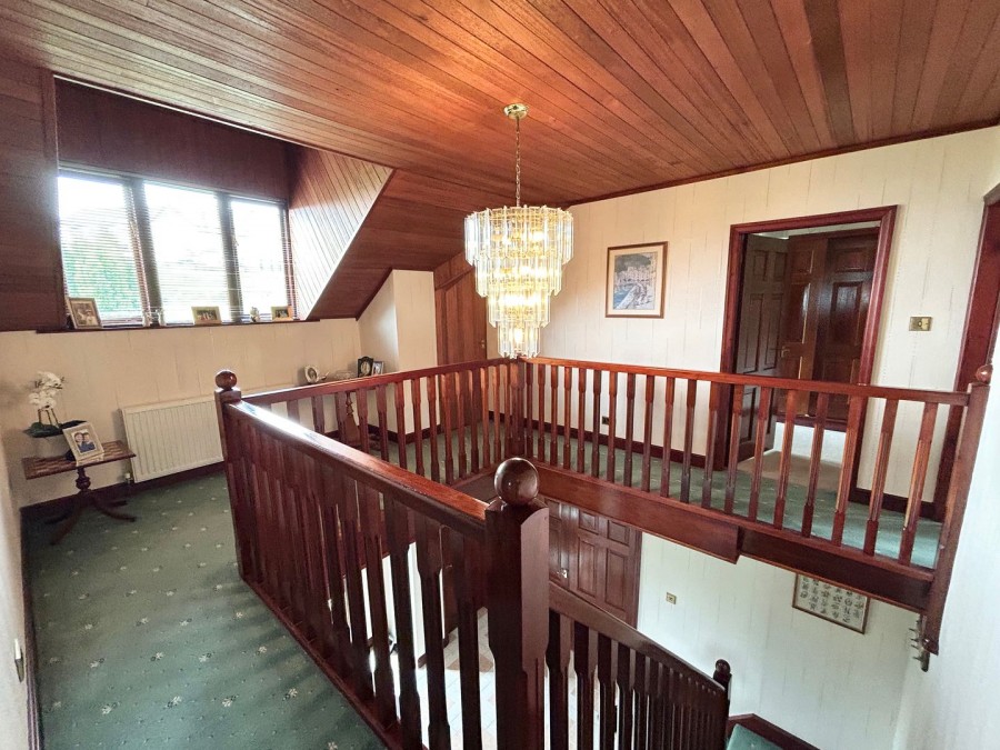 Images for Oakworth, Keighley, West Yorkshire EAID:3030449609 BID:4216801