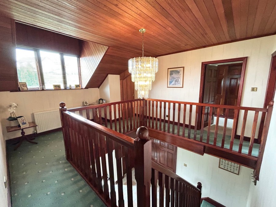 Images for Oakworth, Keighley, West Yorkshire EAID:3030449609 BID:4216801