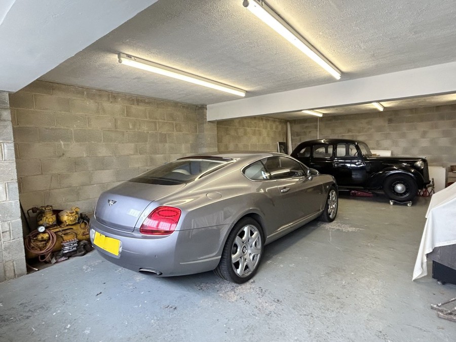 Images for Oakworth, Keighley, West Yorkshire EAID:3030449609 BID:4216801