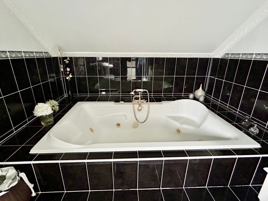 Images for Oakworth, Keighley, West Yorkshire EAID:3030449609 BID:4216801