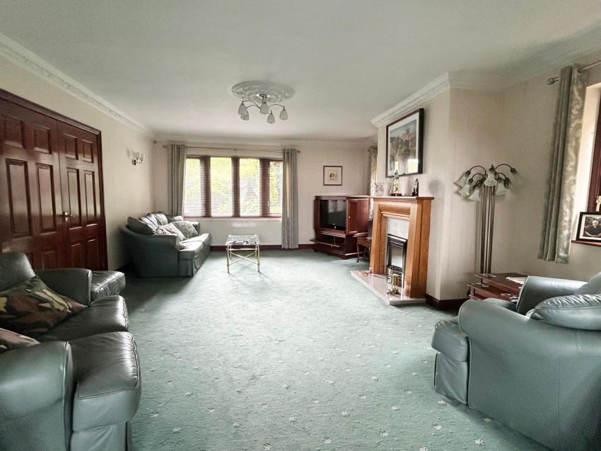Images for Oakworth, Keighley, West Yorkshire EAID:3030449609 BID:4216801