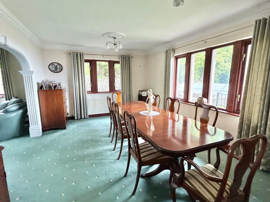 Images for Oakworth, Keighley, West Yorkshire EAID:3030449609 BID:4216801