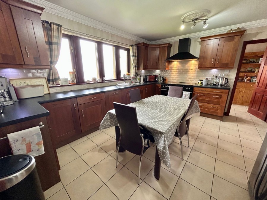 Images for Oakworth, Keighley, West Yorkshire EAID:3030449609 BID:4216801