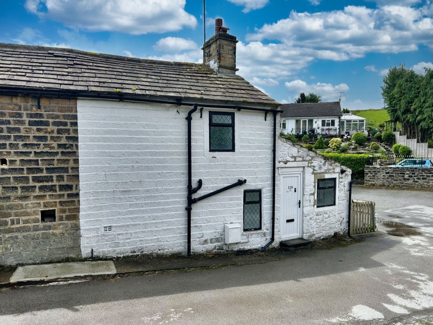 Images for Oakworth, Keighley, West Yorkshire EAID:3030449609 BID:4216801