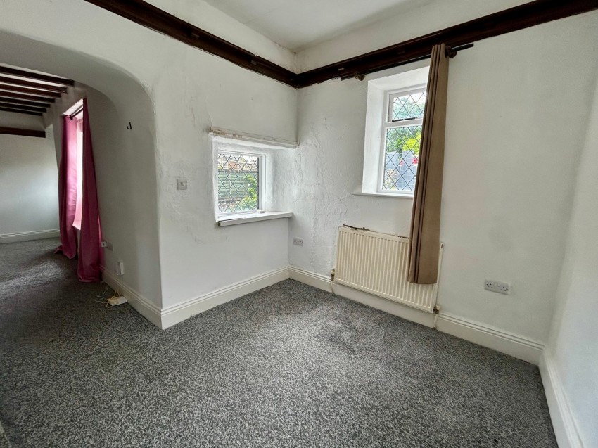 Images for Oakworth, Keighley, West Yorkshire EAID:3030449609 BID:4216801