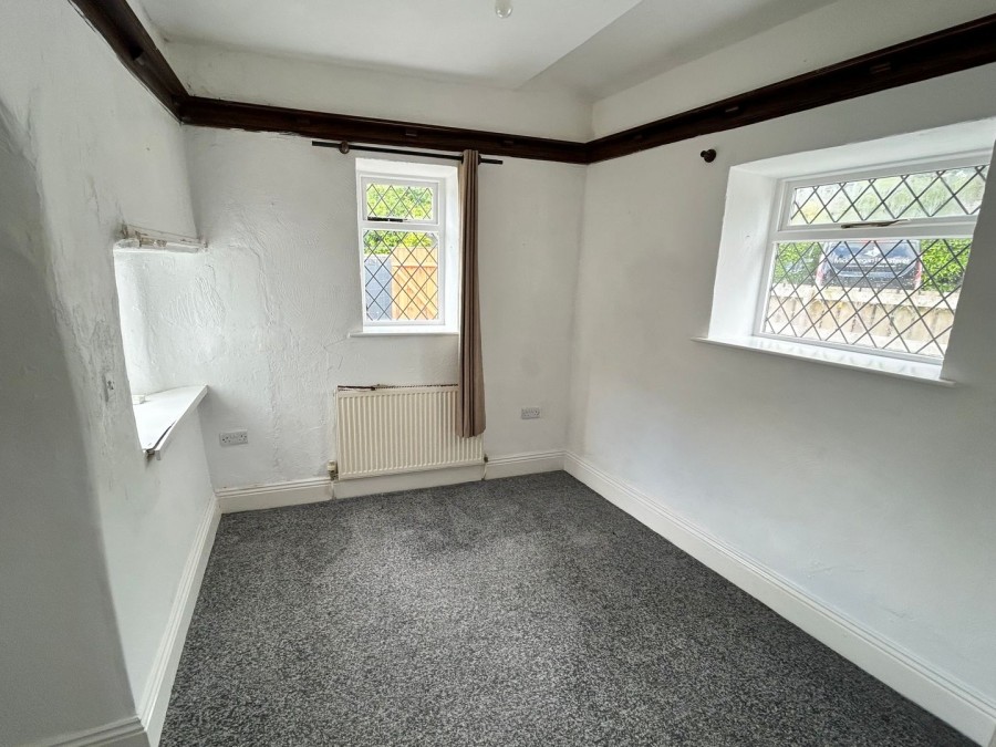Images for Oakworth, Keighley, West Yorkshire EAID:3030449609 BID:4216801