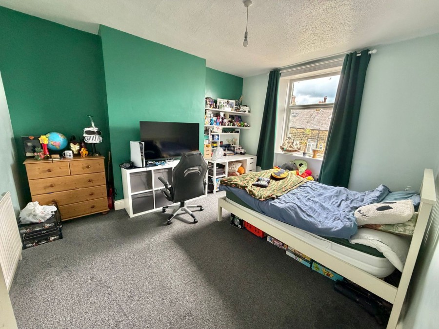 Images for Oakworth, Keighley, West Yorkshire EAID:3030449609 BID:4216801