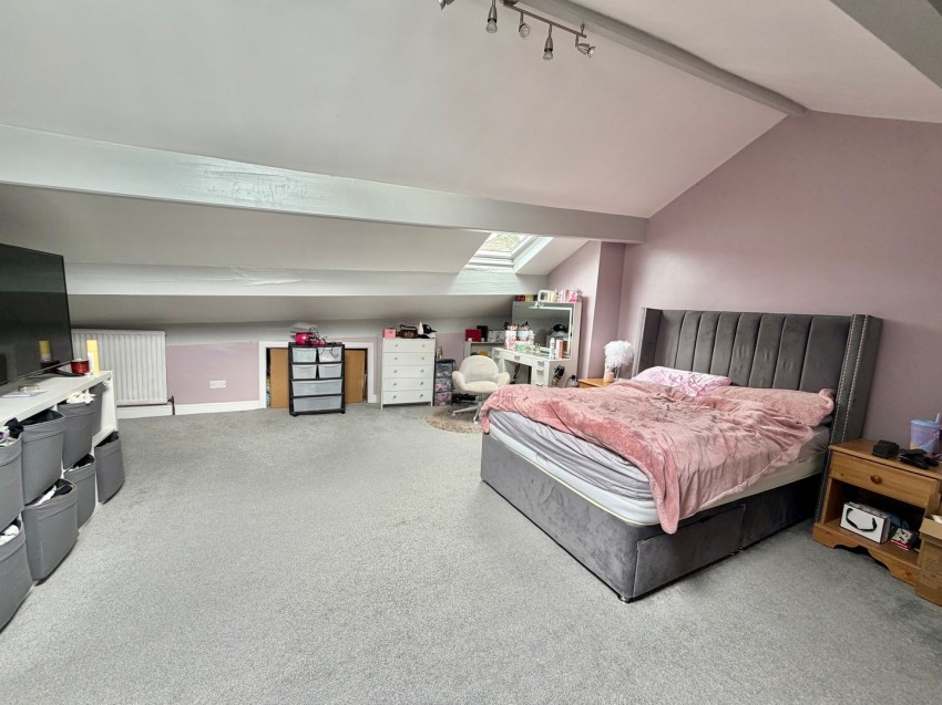 Images for Oakworth, Keighley, West Yorkshire EAID:3030449609 BID:4216801