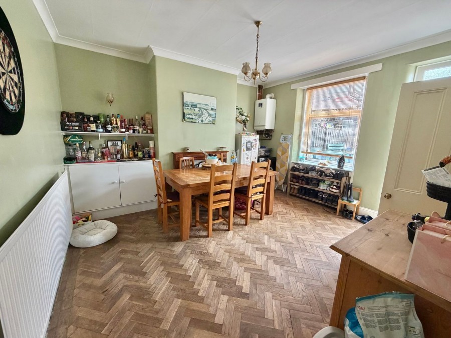 Images for Oakworth, Keighley, West Yorkshire EAID:3030449609 BID:4216801