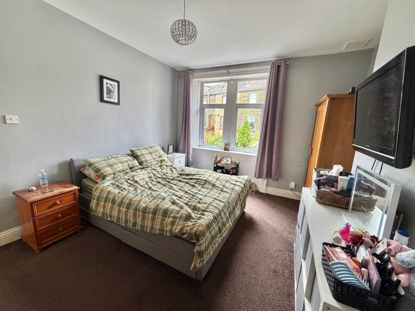 Images for Oakworth, Keighley, West Yorkshire EAID:3030449609 BID:4216801