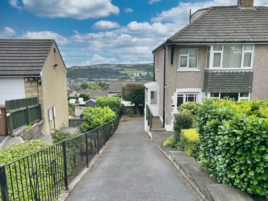 Images for Shann Crescent, Keighley, West Yorkshire EAID:3030449609 BID:4216801
