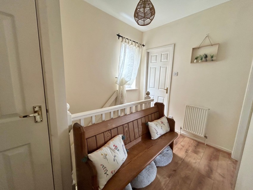 Images for Oakworth, Keighley, West Yorkshire EAID:3030449609 BID:4216801
