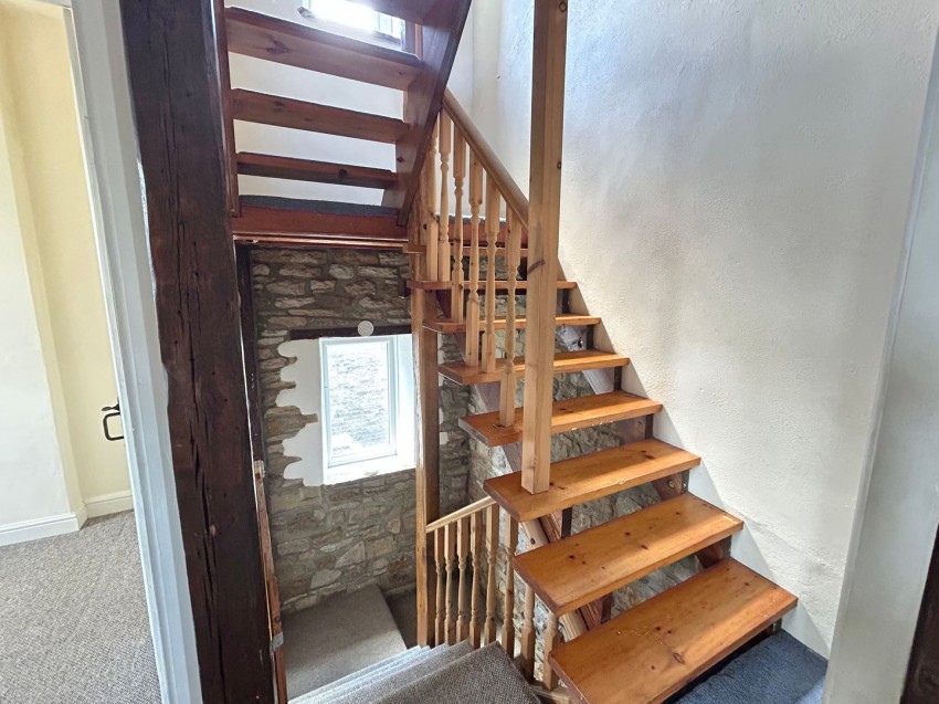 Images for Glusburn, Keighley, North Yorkshire EAID:3030449609 BID:4216801