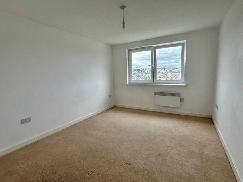 Images for Parkwood Rise, Keighley, West Yorkshire EAID:3030449609 BID:4216801