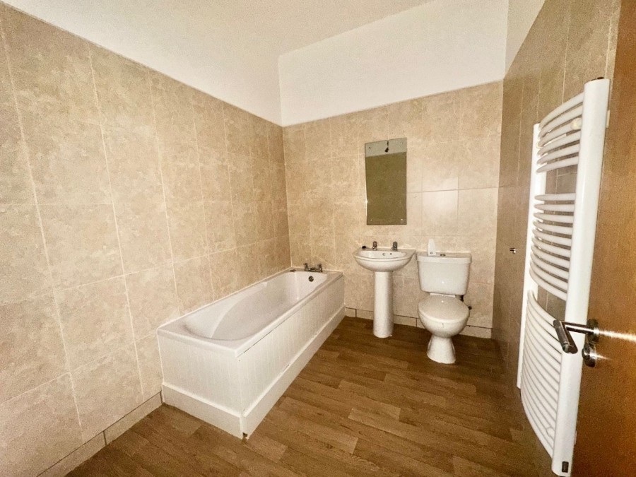 Images for Ingrow Lane, Keighley, West Yorkshire EAID:3030449609 BID:4216801