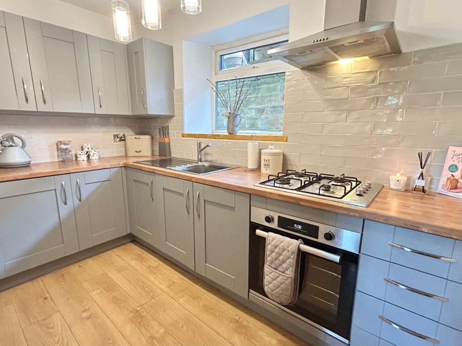 Images for Oakworth, Keighley, West Yorkshire EAID:3030449609 BID:4216801