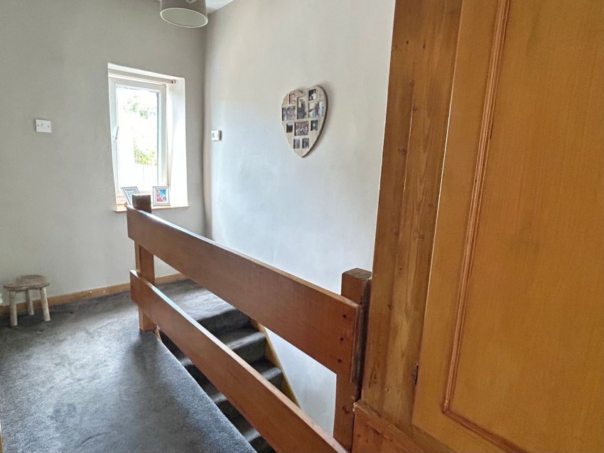 Images for Oakworth, Keighley, West Yorkshire EAID:3030449609 BID:4216801
